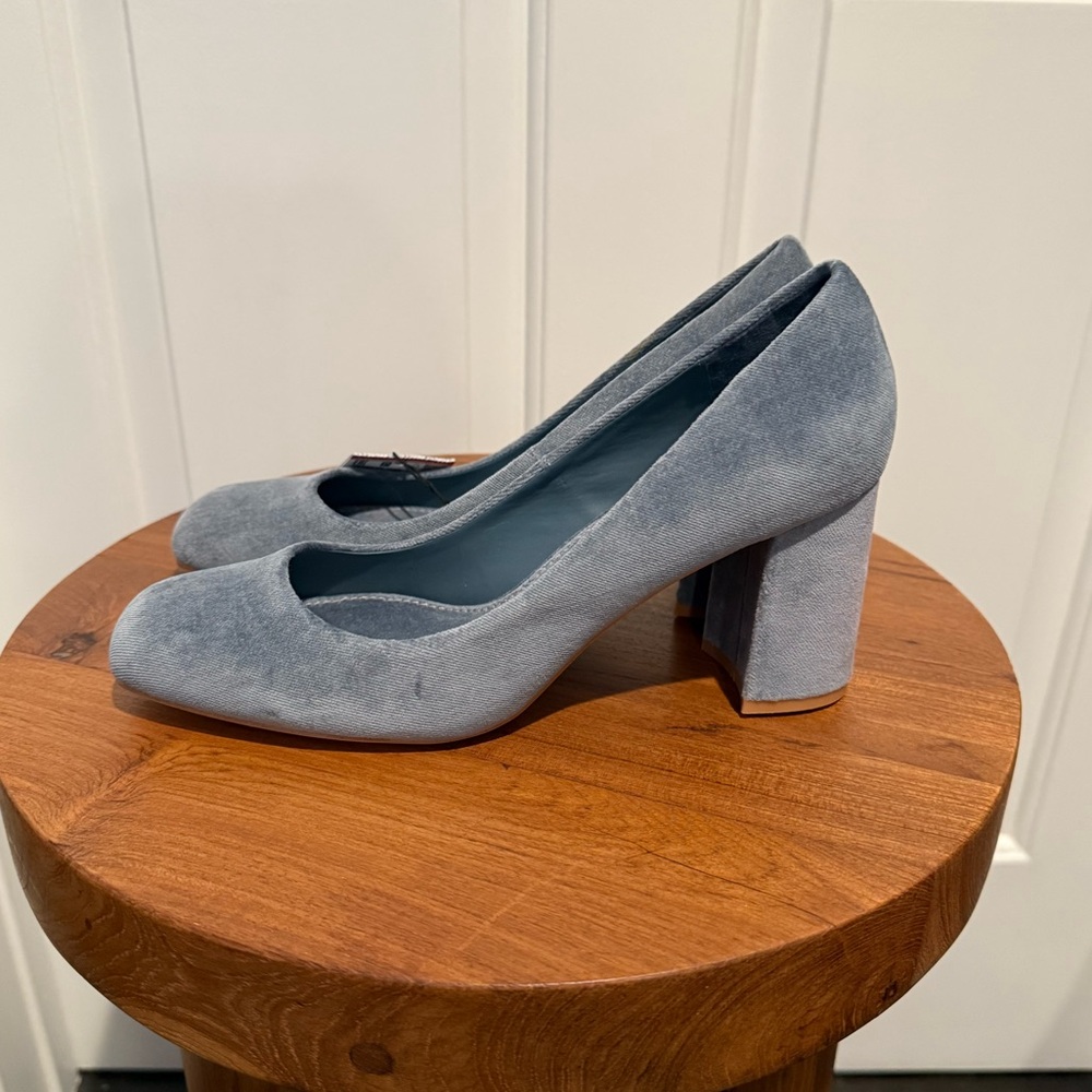Zara Blue Suede Heels, Size 7.5, NEW